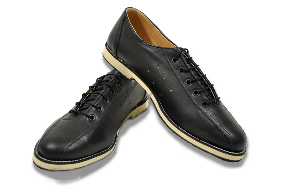 bowling shoes at dunham's